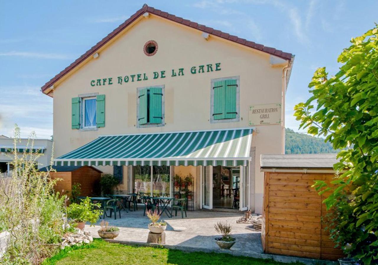 Cafe Hotel De La Gare Шампаньоль Екстер'єр фото